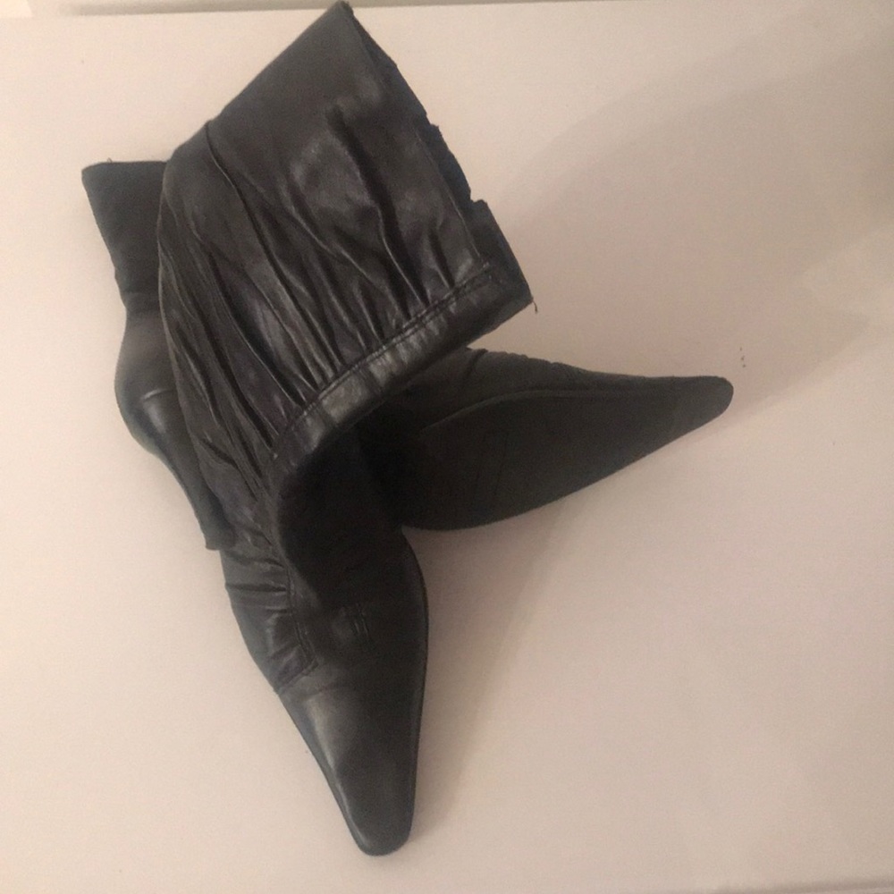 Boots - Picture 3 of 3